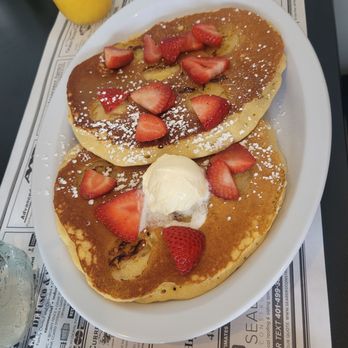 The Griddle - Breakfast & Brunch Near Me - Cranston, Rhode Island