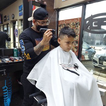 Exclusive Men’s Grooming - Zach getting hair cut from Freddy - Barbers Near Me - Dallas, Texas Exclusive Men’s Grooming - Zach getting hair cut from Freddy - Barbers Near Me - Dallas, Texas
