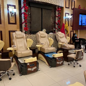 Grand Nails Salon - Pedicure area - Nail Salons Near Me - Raleigh, North Carolina