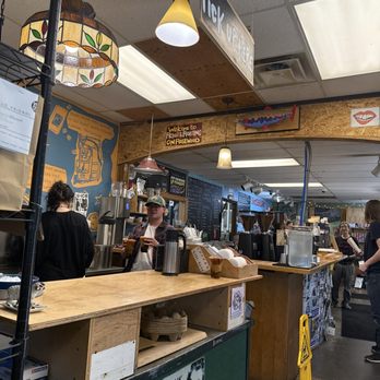 RoosRoast Coffee - Always busy lobby area - Coffee & Tea Near Me - Ann Arbor, Michigan RoosRoast Coffee - Always busy lobby area - Coffee & Tea Near Me - Ann Arbor, Michigan
