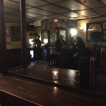 Dubh Linn Gate - Irish Pub Near Me - Whistler, British Columbia