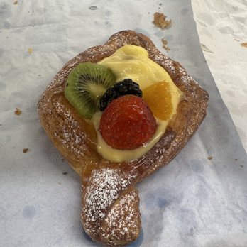 Paris Baguette - Fruit custard - Coffee & Tea Near Me - Mountain View, California