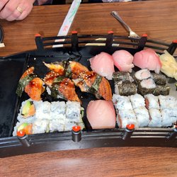 Hiro Japanese Steakhouse - Generous pieces of nigiri