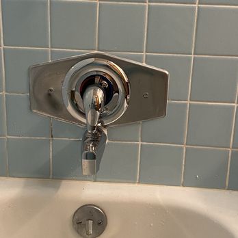 Kings Plumbing - New bathroom fixture, single valve and new faucet. Looks fantastic and works great. - Plumbing Near Me - Boerne, Texas Kings Plumbing - New bathroom fixture, single valve and new faucet. Looks fantastic and works great. - Plumbing Near Me - Boerne, Texas