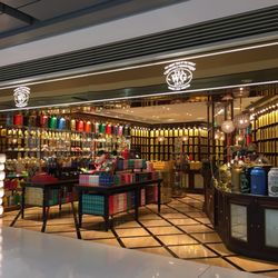 Tea WG - Fancy looking tea boutique