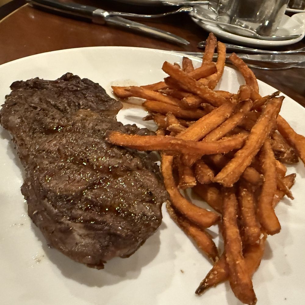 Minervas Restaurant - Sioux Falls - BUFFALO STEAK* - New American Near Me - Sioux Falls, South Dakota