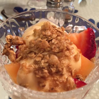 Inn On Charlotte - Fruit, yogurt and granola - Hotels Near Me - Saint Augustine, Florida