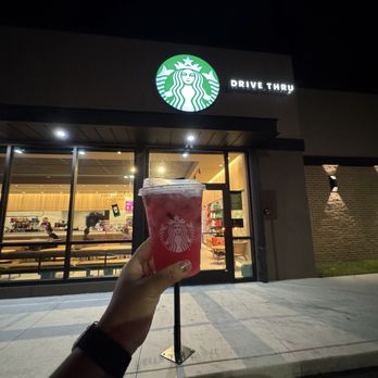 Starbucks - Cran-merry orange lemonade refresher - Coffee & Tea Near Me - Riverview, Florida