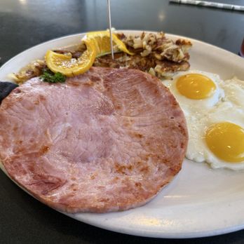 Flappy Jack's Pancake House - Ham n eggs. Slightly dry ham, but the eggs are cooked exceptionally well! - Pancakes Near Me - Orange, California
