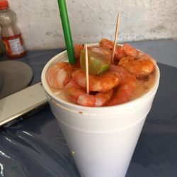 Mariscos Brenda - Michelada doble con camarón