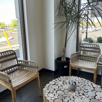 Bowlify Superfoods - Sitting - Juice Bars & Smoothies Near Me - Las Vegas, Nevada Bowlify Superfoods - Sitting - Juice Bars & Smoothies Near Me - Las Vegas, Nevada