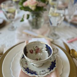 Bella's Traveling Tea Party - Table setting