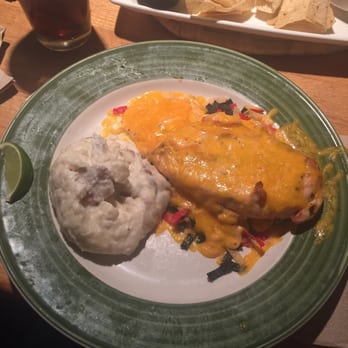 Applebee's Grill + Bar - Think they need a better dish washer. - American Near Me - Germantown, Maryland