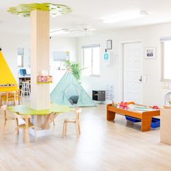 Au Clair de Lune French Preschool & Kindergarten