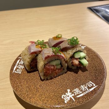 Waka Sakura - Spicy Tuna Topped Seared Bluefin Tuna - Conveyor Belt Sushi Near Me - Gardena, California
