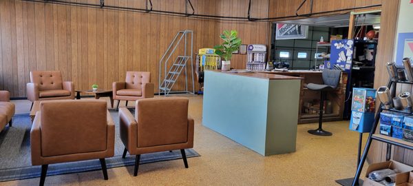 Newnum & Sons Garage