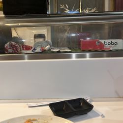 Taki Sushi & Hibachi Restaurant - This is what I looked at while eating.