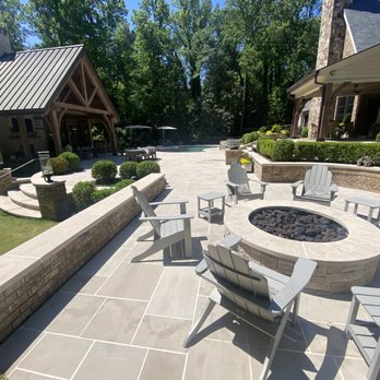 ADH Landscaping - Blue stone patio and wet bar pavilion - Landscaping Near Me