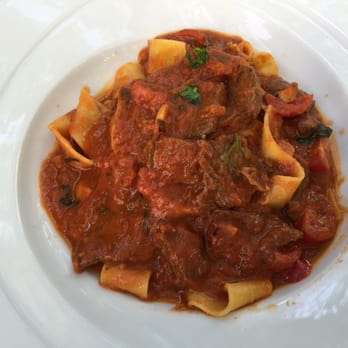 La Piazzetta - Papardelle mit Filetstreifen, 12,90 Euro - Italian Near Me - Cologne, NW
