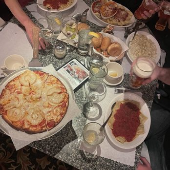 Chi Chi's Pizza - Gluten free pizza  Fresh Pasta WIth Light Delicate Tomato & Fresh Basil Meatless Sauce Ravioli & SpaghettiRavioli - Pizza Near Me - Saugus, California