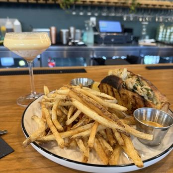 Bon Temps - Blue crab roll - Caribbean Near Me - Richmond, Virginia