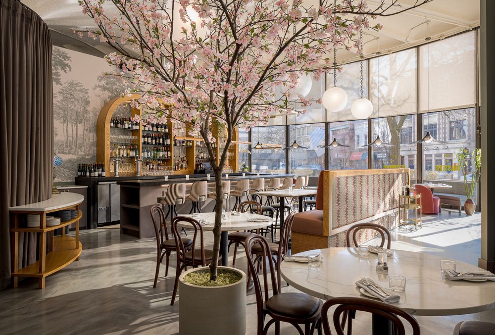 Social spots from LeTour