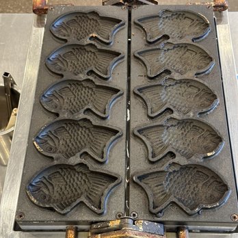 Somisomi - Taiyaki cooking iron - Ice Cream & Frozen Yogurt Near Me - Las Vegas, Nevada