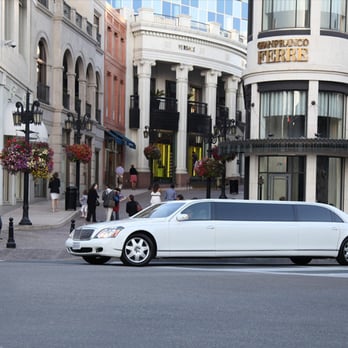 Benedict Limousine - Limos Near Me - Tarzana, California Benedict Limousine - Limos Near Me - Tarzana, California