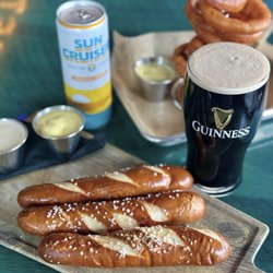 Streetcar Bar + Bites