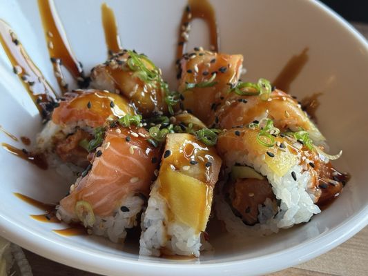 Khatan Sushi by null