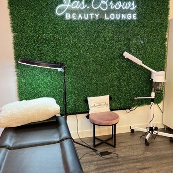 Jas Brows Beauty Lounge - The private and comfortable lounge - Eyebrow Services Near Me - Lake Forest, California Jas Brows Beauty Lounge - The private and comfortable lounge - Eyebrow Services Near Me - Lake Forest, California