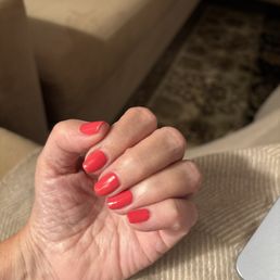 Gel manicure after 2 weeks.