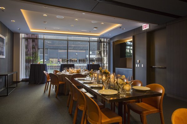 150 North Riverside by null