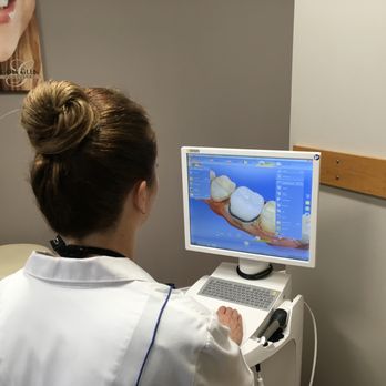 Des Plaines Dental Studio - Designing 3D all porcelain Empress crown. - General Dentistry Near Me - Des Plaines, Illinois