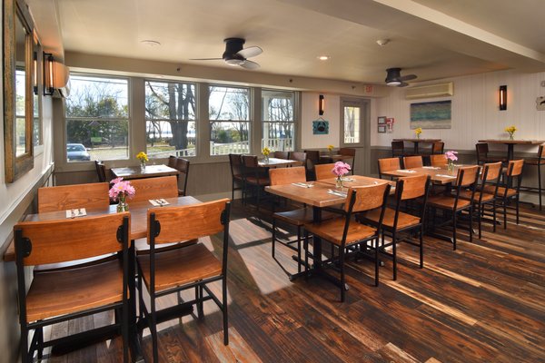 Bay Breeze Inn by null