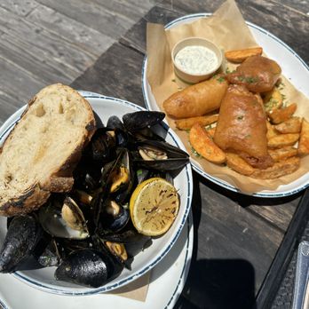 Fish - Steamer bowl (left), Fish and chips (right) - Seafood Near Me - Sausalito, California Fish - Steamer bowl (left), Fish and chips (right) - Seafood Near Me - Sausalito, California
