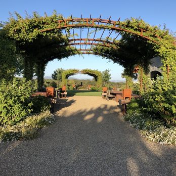 Bricoleur Vineyards - Wineries Near Me - Windsor, California