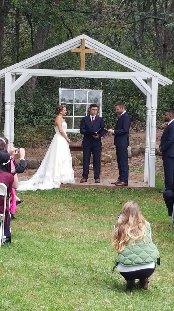 CARIBOU BAY RETREAT Updated August 2024 N795 County Rd Jj, Coloma, Wisconsin Vacation