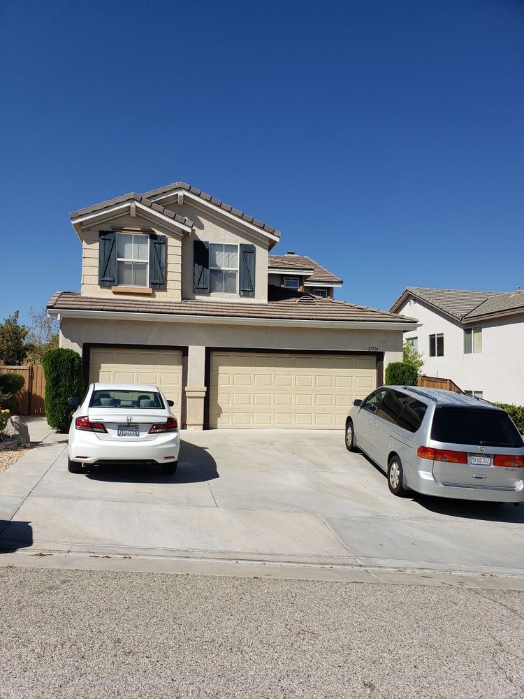 Slide of Construction Home Advisor