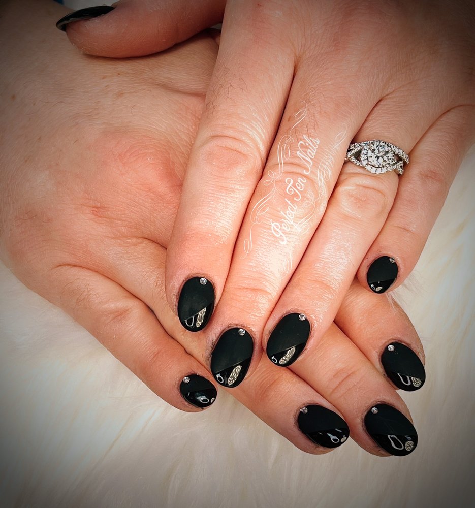Perfect Ten Nails & Spa