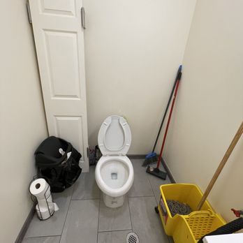 Dumpling Factory - One toilet, not that clean - Chinese Near Me - Honolulu, Hawaii Dumpling Factory - One toilet, not that clean - Chinese Near Me - Honolulu, Hawaii