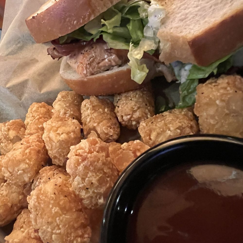 Morro Grill - Smoked salmon BLT - American Near Me - Morro Bay, California Morro Grill - Smoked salmon BLT - American Near Me - Morro Bay, California