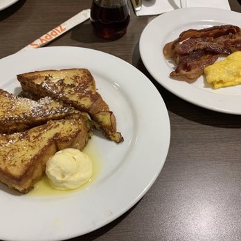 Zippy's Makiki - Diners Near Me - Honolulu, Hawaii