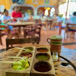 Las Guacamayas - Complimentary salsas
