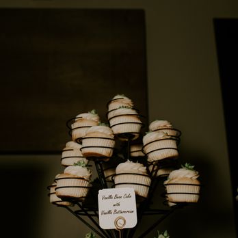 Nadia Cakes TEST - Vanilla cupcakes with vanilla buttercream, topped with buttercream succulents - Bakeries Near Me - Palmdale, California Nadia Cakes TEST - Vanilla cupcakes with vanilla buttercream, topped with buttercream succulents - Bakeries Near Me - Palmdale, California