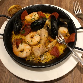 El Dorado Kitchen - Seafood Paella - New American Near Me - Sonoma, California El Dorado Kitchen - Seafood Paella - New American Near Me - Sonoma, California