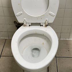 Speedway - Men's toilet