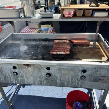 GR8 Burgers - Great set up with sizzling hot dogs. - Burgers Near Me - San Dimas, California