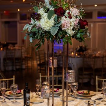 Towers Flowers - Florists Near Me - Nesconset, New York