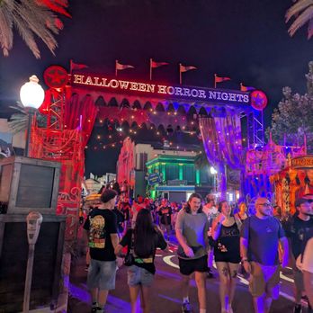 Halloween Horror Nights - Haunted Houses Near Me - Orlando, Florida